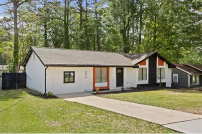 8878 Burnham Way, Jonesboro, GA 30238 - Photo 2