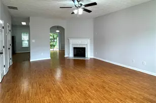 673 Kenridge Dr, Suwanee, GA 30024 - Photo 2