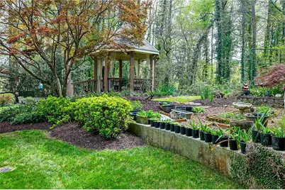 195 Stone Mill Trail, Atlanta, GA 30328 - Photo 30