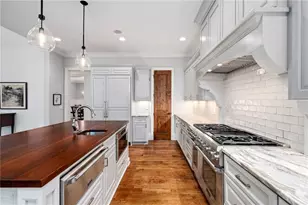 6321 Hunting Creek Rd, Sandy Springs, GA 30328 - Photo 22