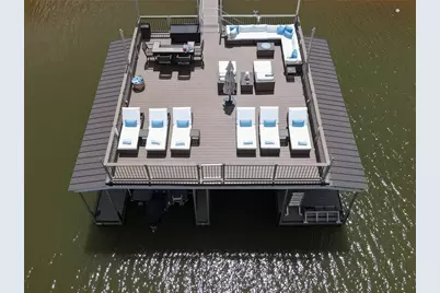 305 Lakeshore Drive, Hartwell, GA 30643 - Photo 2