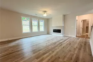 4270 Shirebrook Trail, Hoschton, GA 30548 - Photo 14