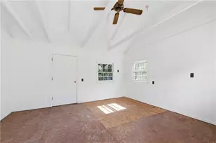 137 Bonnie Ln NW, Lilburn, GA 30047 - Photo 20