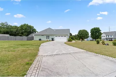 105 Grayview Court, Grayson, GA 30017 - Photo 4