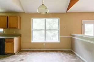 2783 High Tide Dr, Atlanta, GA 30349 - Photo 8