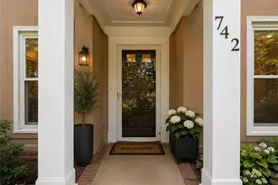 742 Olde Towne Ln, Marietta, GA 30068 - Photo 2
