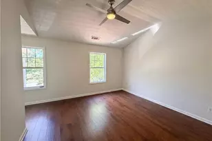 603 Marsh Lake Rd, Lawrenceville, GA 30045 - Photo 4