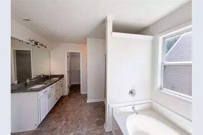 603 Marsh Lake Road, Lawrenceville, GA 30045 - Photo 6