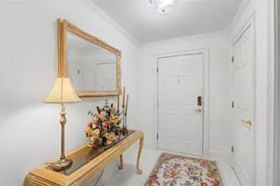 23201 Plantation Dr, Atlanta, GA 30324 - Photo 10