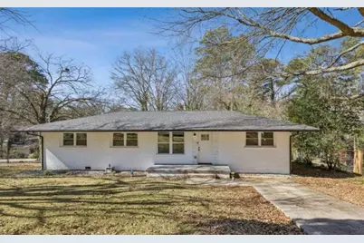 5729 Jefferson Avenue, Forest Park, GA 30297 - Photo 2