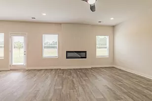 330 Jarrett St, Fairburn, GA 30213 - Photo 10