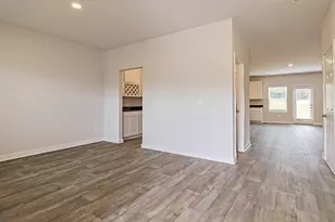 330 Jarrett St, Fairburn, GA 30213 - Photo 8