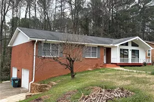 5252 Enchanted Cove SW, Lilburn, GA 30047 - Photo 2
