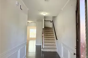 1033 Haley Woods Ln, Lawrenceville, GA 30043 - Photo 2