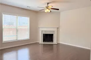 1033 Haley Woods Ln, Lawrenceville, GA 30043 - Photo 6