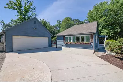 3709 Timberlake Drive, Gainesville, GA 30506 - Photo 2