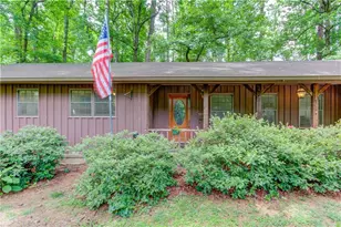 597 Beth Ct SW, Lilburn, GA 30047 - Photo 4