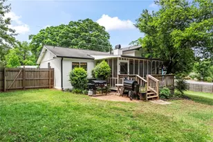2370 Holly Springs Road NE, Marietta, GA 30062 - Photo 28