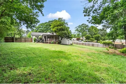 2370 Holly Springs Road NE, Marietta, GA 30062 - Photo 30