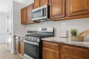 142 River Oaks Dr, Woodstock, GA 30188 - Photo 12