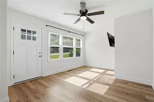 320 Camfield Ct SW, Atlanta, GA 30310 - Photo 10