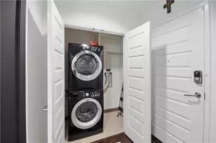 1080 Peachtree St NE, Atlanta, GA 30309 - Photo 30