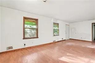 9218 Westview Dr SW, Covington, GA 30014 - Photo 6