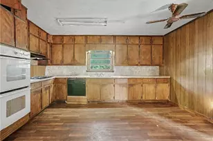 9218 Westview Dr SW, Covington, GA 30014 - Photo 8