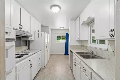 1744 Reindeer Drive NE, Atlanta, GA 30329 - Photo 6