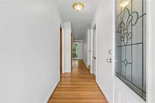 1744 Reindeer Dr NE, Atlanta, GA 30329 - Photo 2
