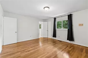 1744 Reindeer Dr NE, Atlanta, GA 30329 - Photo 12