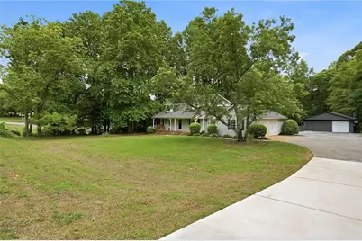 2134 E Cherokee Drive, Woodstock, GA 30188 - Photo 2