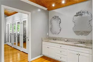 132 Laurel Dr NE, Atlanta, GA 30342 - Photo 32