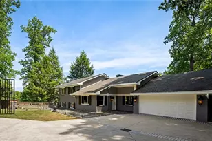132 Laurel Dr NE, Atlanta, GA 30342 - Photo 2