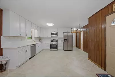 2649 Headland Drive, Atlanta, GA 30344 - Photo 8