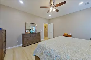 179 Woodlake Cir, Douglas, GA 31535 - Photo 16