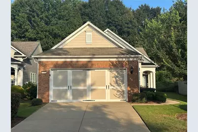 6372 Rockpoint Lane, Hoschton, GA 30548 - Photo 2