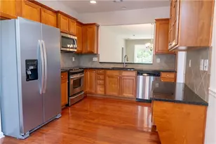 6372 Rockpoint Ln, Hoschton, GA 30548 - Photo 10