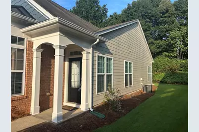 6372 Rockpoint Lane, Hoschton, GA 30548 - Photo 4