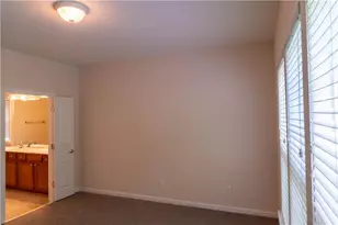 6372 Rockpoint Ln, Hoschton, GA 30548 - Photo 18
