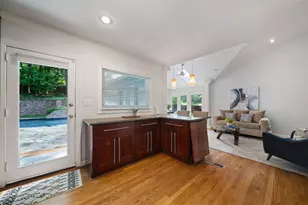 1975 Lenox Rd NE, Atlanta, GA 30306 - Photo 12
