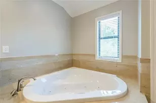 1885 D'Youville Ln, Atlanta, GA 30341 - Photo 10