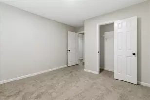2110 Meadow View Ct, Grayson, GA 30017 - Photo 12