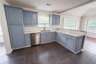 8375 Falling Rocks Way, Lithonia, GA 30058 - Photo 18