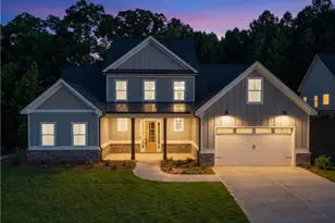 5840 Woodland Park Ct, Jefferson, GA 30549 - Photo 2