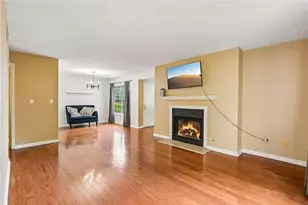 513 Glenleaf Dr, Peachtree Corners, GA 30092 - Photo 4