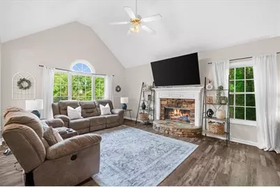6040 Ashwood Court, Cumming, GA 30028 - Photo 8
