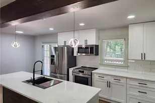 718 Springlake Rd, Lawrenceville, GA 30045 - Photo 10