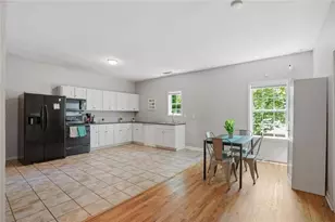 1070 Mayson Turner Rd NW, Atlanta, GA 30314 - Photo 8