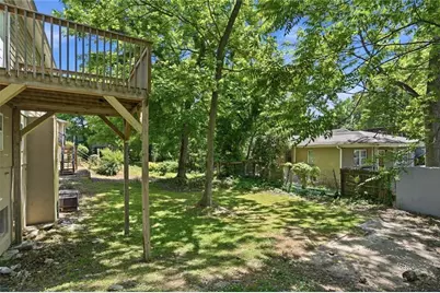 1070 Mayson Turner Road NW, Atlanta, GA 30314 - Photo 18